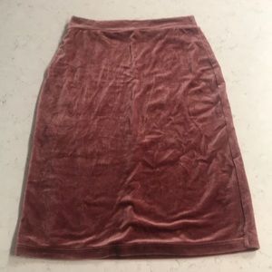 Crushed velvet pencil skirt